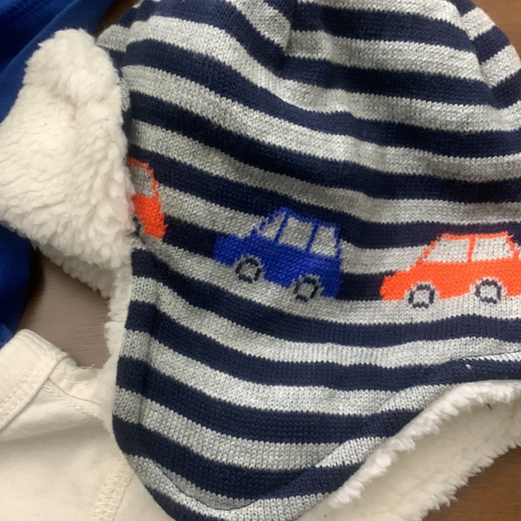 Cherokee top, with hat - Picture 3 of 4